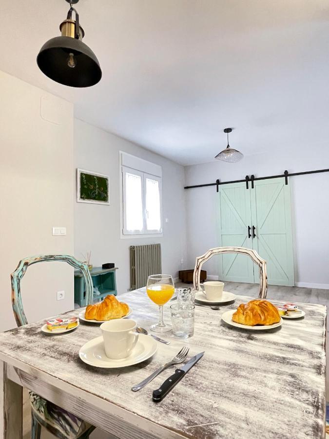 Apartamentos La Somera Alhama De Aragon Exterior photo